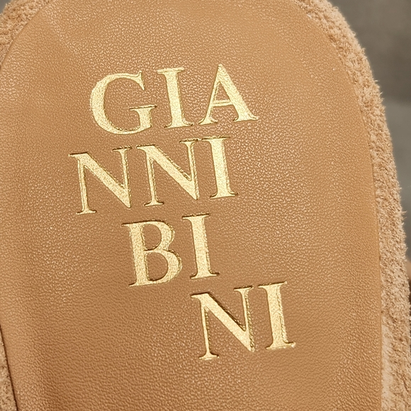 Gianni Bini Platform Sandals 11 Nude Cream Suede Margee Chunky Heels Y2K New$110 - Picture 13 of 13